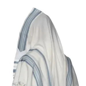 טלית בצבע תכלת