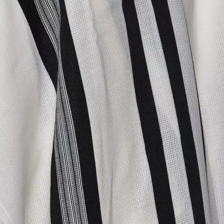 טלית צמר אא שחור 03