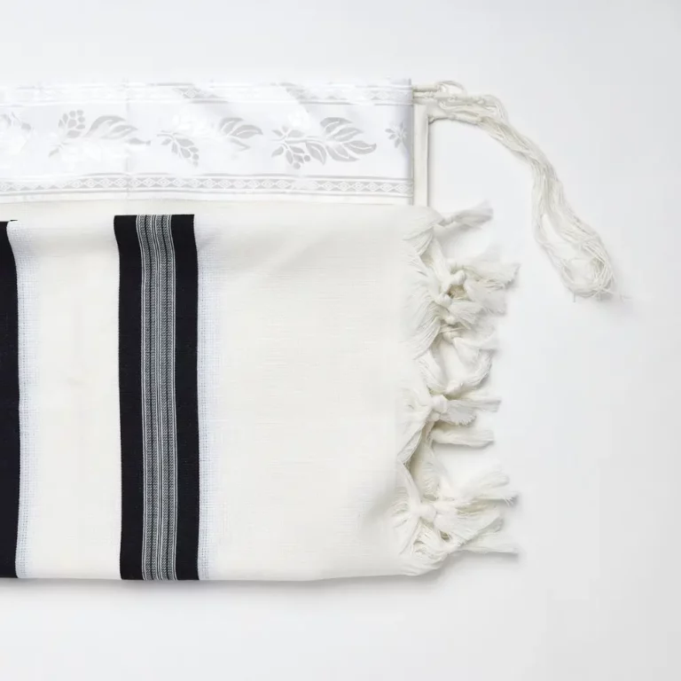 טלית צמר אא שחור 04