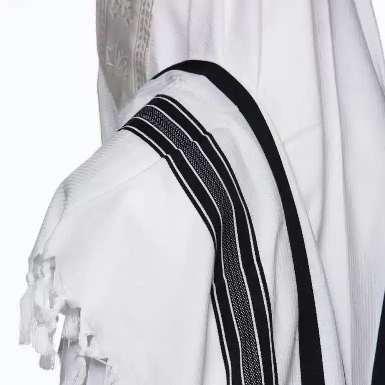 טלית שחורה כותנה 02