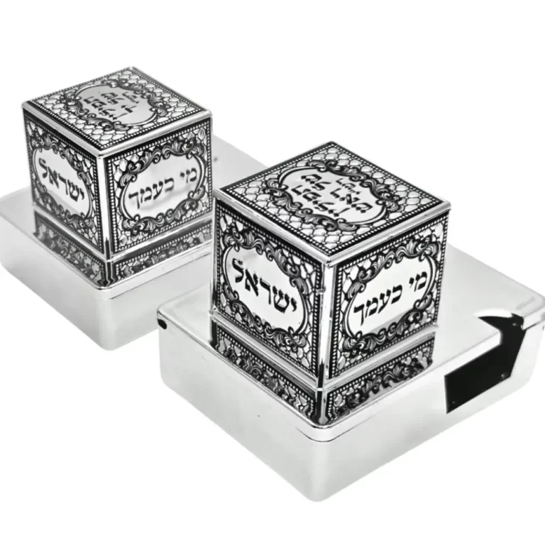 קופסאות תפילין בצבע כסף