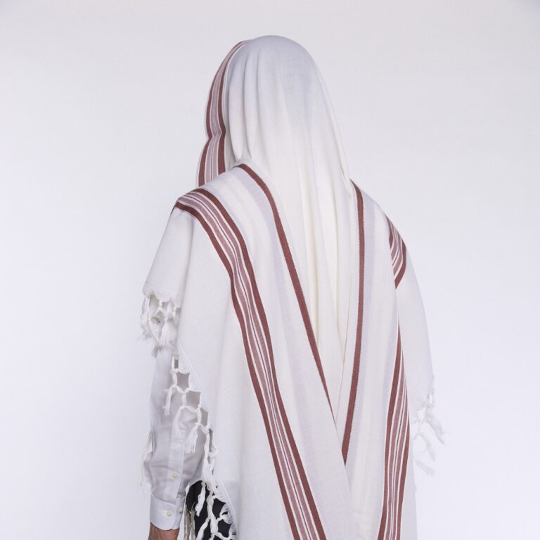 טלית פרימיום בגוון בורדו מלאנג