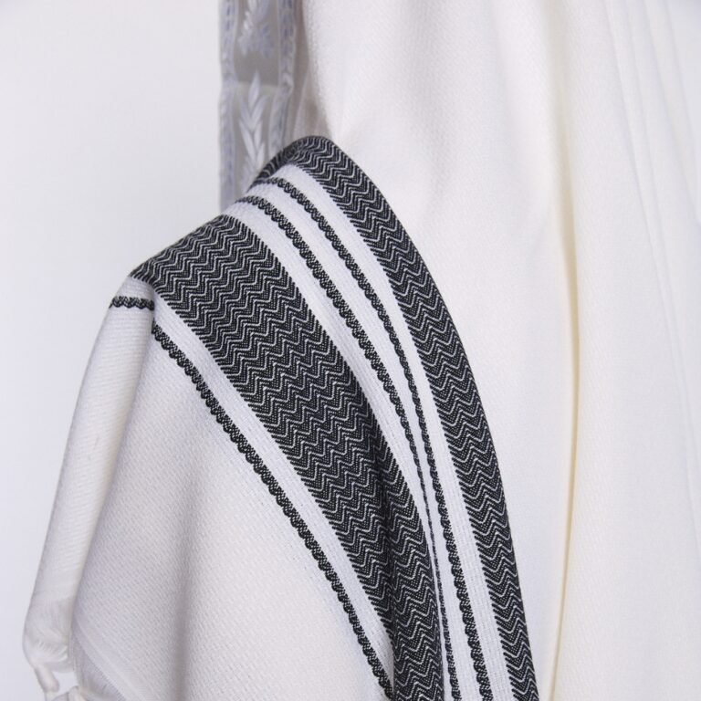 טלית פרימיום מצמר